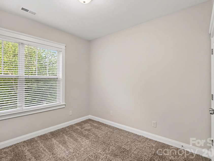 13714 Carleen Way Drive, Charlotte, NC 28213.  MLS# CAR4426161, YatesRealty ID 53514. 