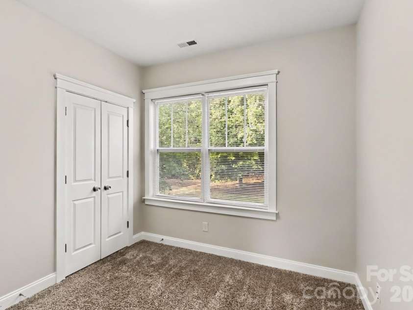 13714 Carleen Way Drive, Charlotte, NC 28213.  MLS# CAR4426161, YatesRealty ID 53514. 