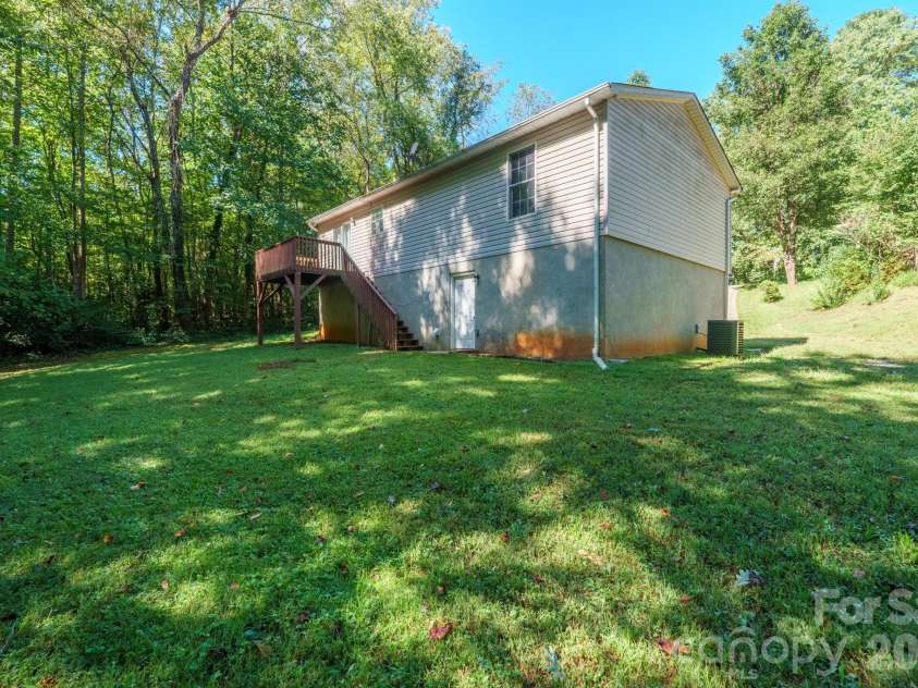 3234 Smokey Lane, Lenoir, NC 28645.  MLS# CAR4429038, YatesRealty ID 53516. 
