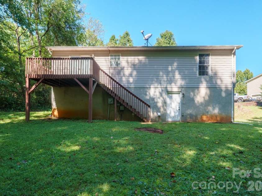 3234 Smokey Lane, Lenoir, NC 28645.  MLS# CAR4429038, YatesRealty ID 53516. 