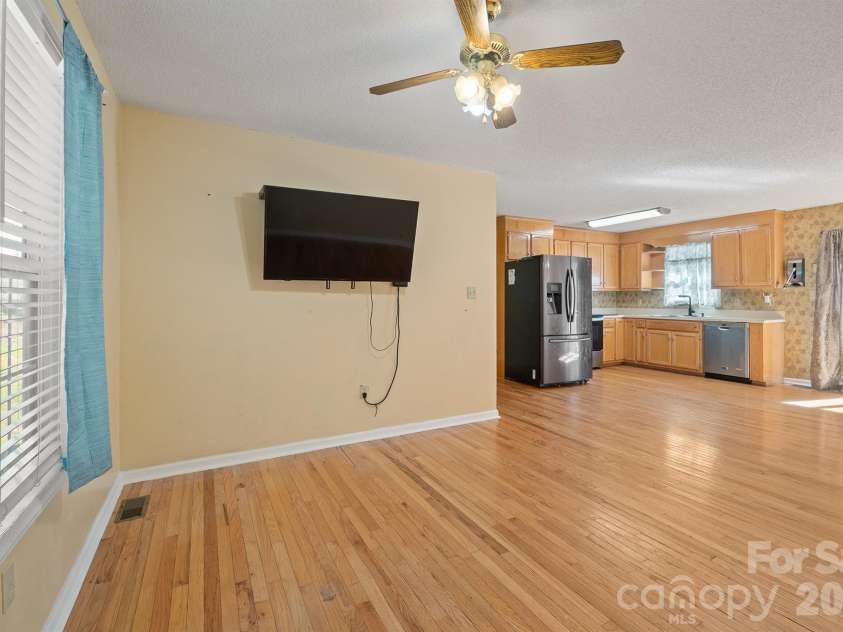 3234 Smokey Lane, Lenoir, NC 28645.  MLS# CAR4429038, YatesRealty ID 53516. 