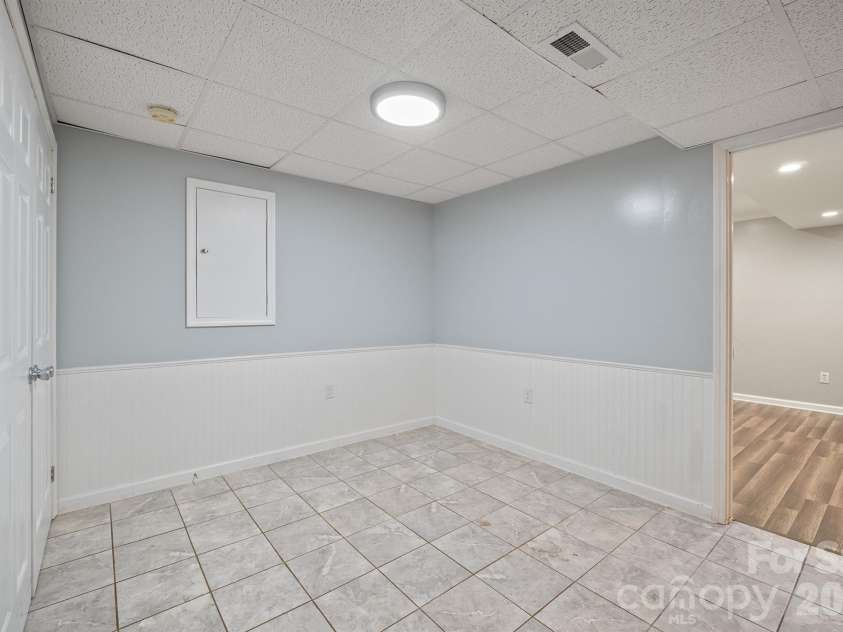 3234 Smokey Lane, Lenoir, NC 28645.  MLS# CAR4429038, YatesRealty ID 53516. 