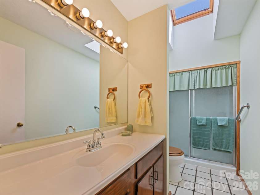 158 Candlelight Circle, Clyde, NC 28721.  MLS# CAR4429323, YatesRealty ID 53518. 
