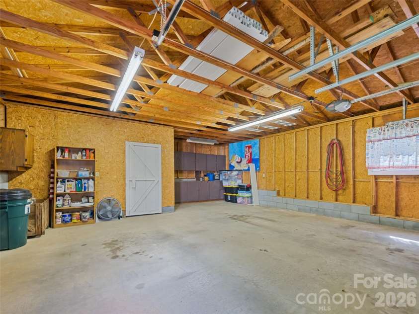 158 Candlelight Circle, Clyde, NC 28721.  MLS# CAR4429323, YatesRealty ID 53518. 