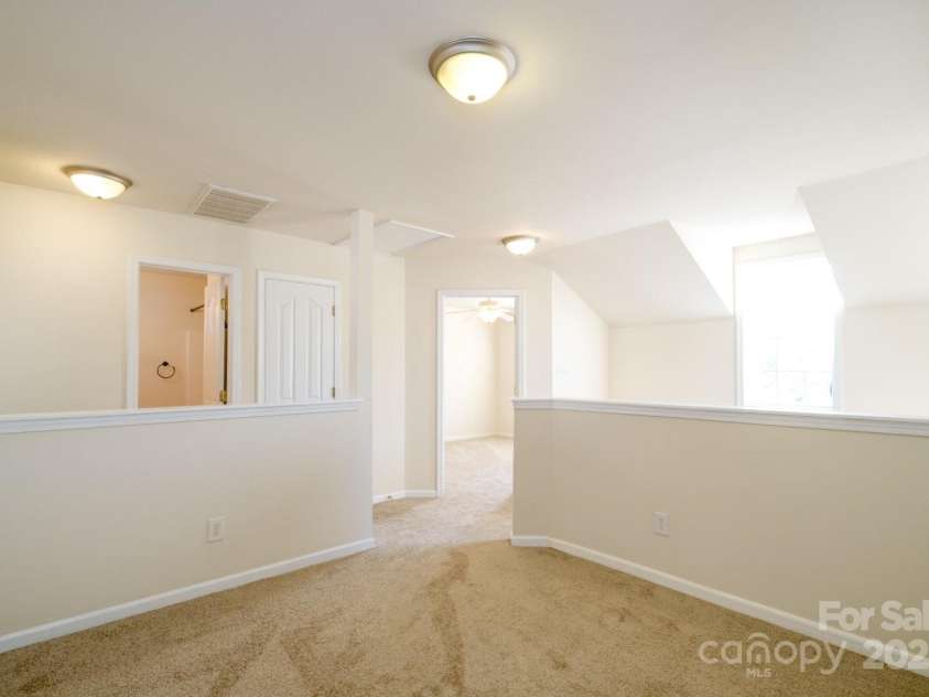 11630 Lioness Street, Charlotte, NC 28273.  MLS# CAR4244281, YatesRealty ID 5352. 