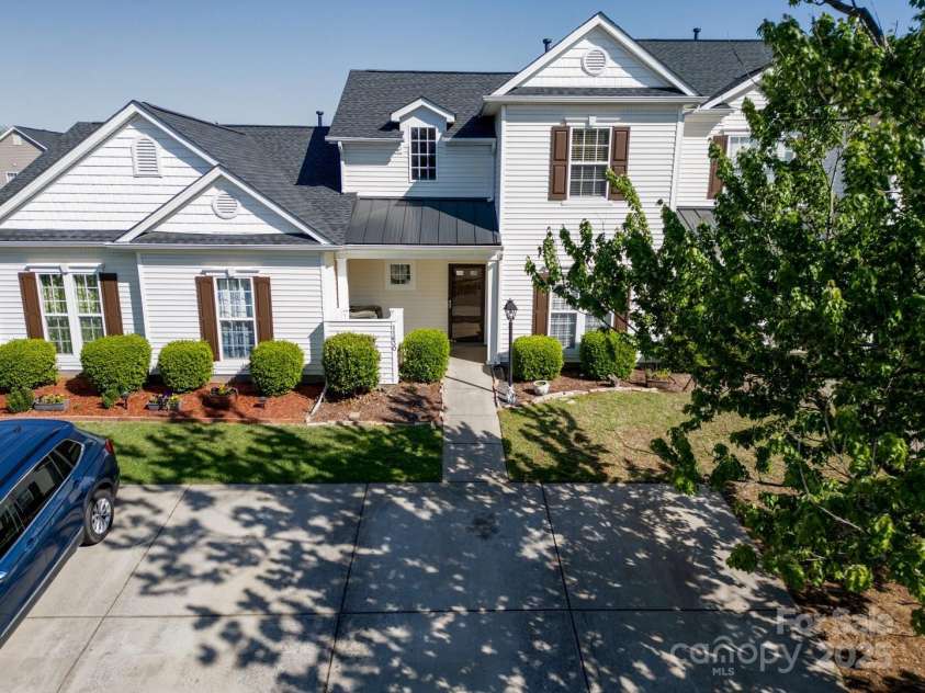 11630 Lioness Street, Charlotte, NC 28273.  MLS# CAR4244281, YatesRealty ID 5352. 