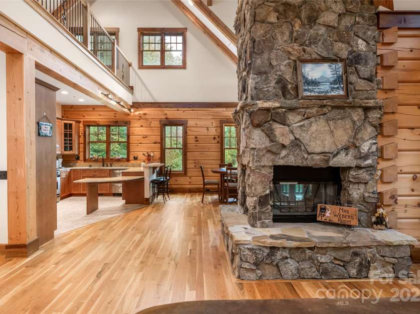 635 Whisper Mountain Drive, Leicester, NC 28748.  MLS# CAR4302796, YatesRealty ID 5352. 