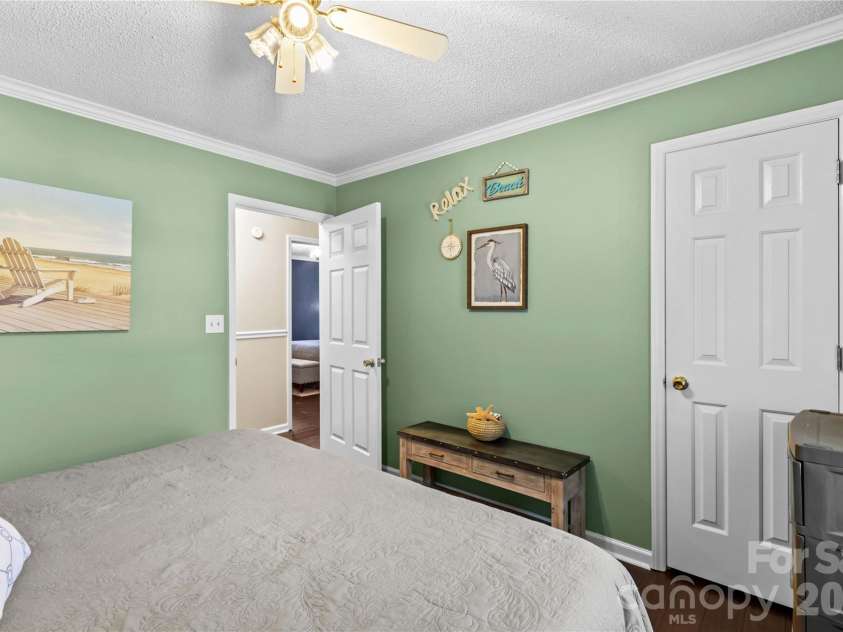 186 Antler Drive, Statesville, NC 28625.  MLS# CAR4429218, YatesRealty ID 53520. 