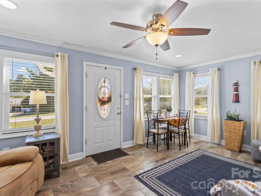 186 Antler Drive, Statesville, NC 28625.  MLS# CAR4429218, YatesRealty ID 53520. 