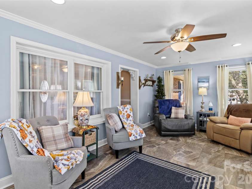 186 Antler Drive, Statesville, NC 28625.  MLS# CAR4429218, YatesRealty ID 53520. 