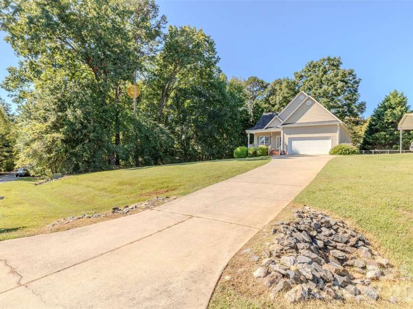 9008 Meredith Leigh Lane, Cherryville, NC 28021.  MLS# CAR4429079, YatesRealty ID 53522. 
