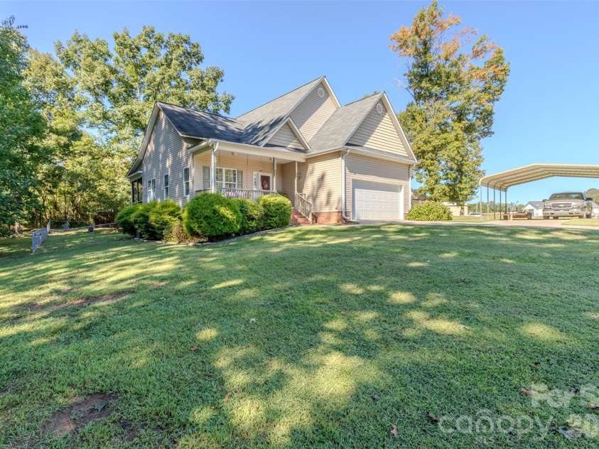 9008 Meredith Leigh Lane, Cherryville, NC 28021.  MLS# CAR4429079, YatesRealty ID 53522. 