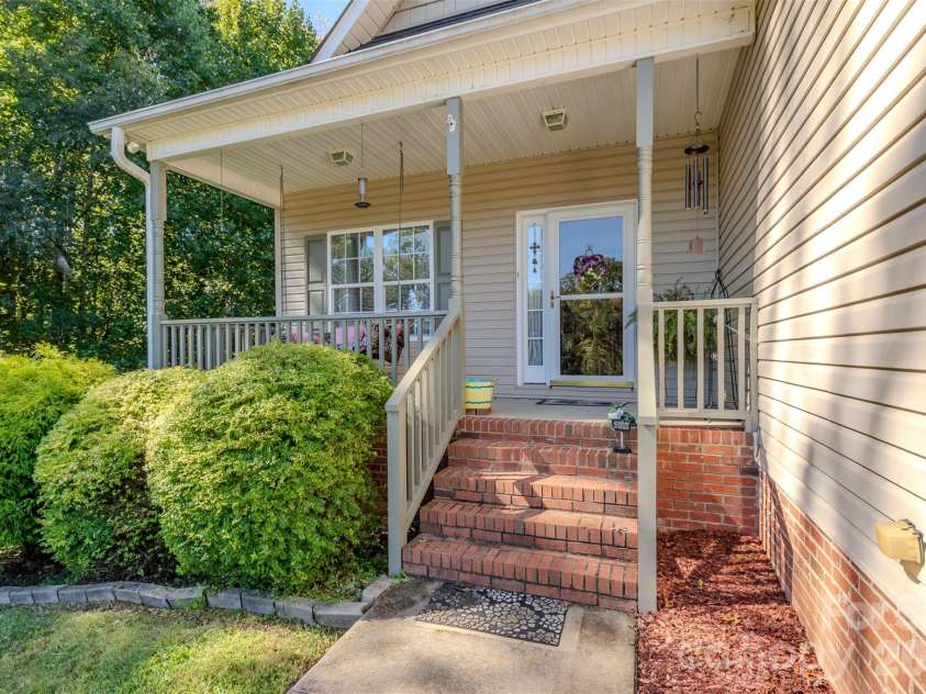 9008 Meredith Leigh Lane, Cherryville, NC 28021.  MLS# CAR4429079, YatesRealty ID 53522. 