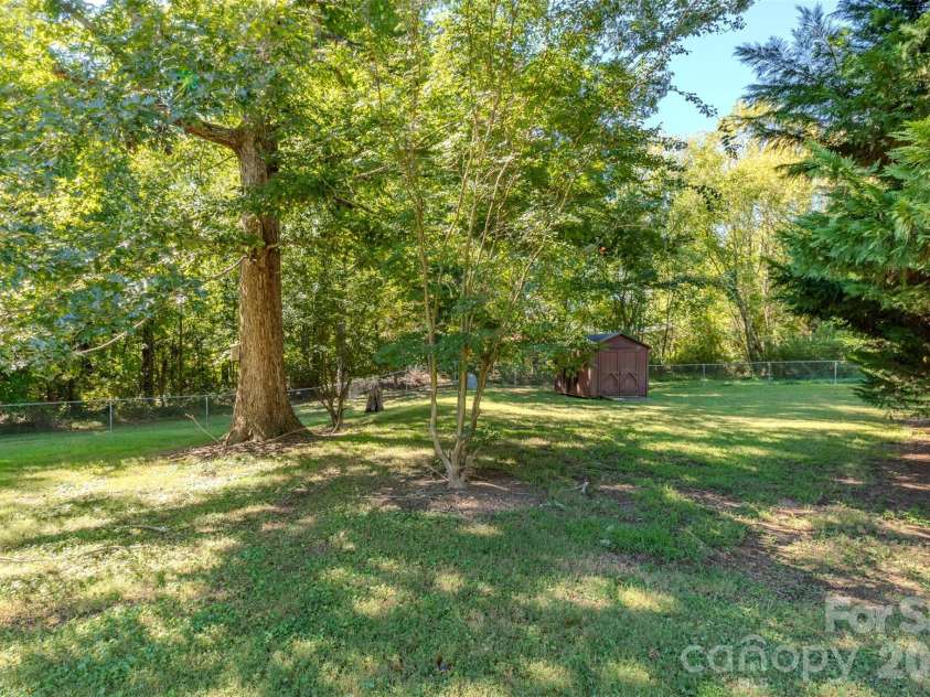 9008 Meredith Leigh Lane, Cherryville, NC 28021.  MLS# CAR4429079, YatesRealty ID 53522. 