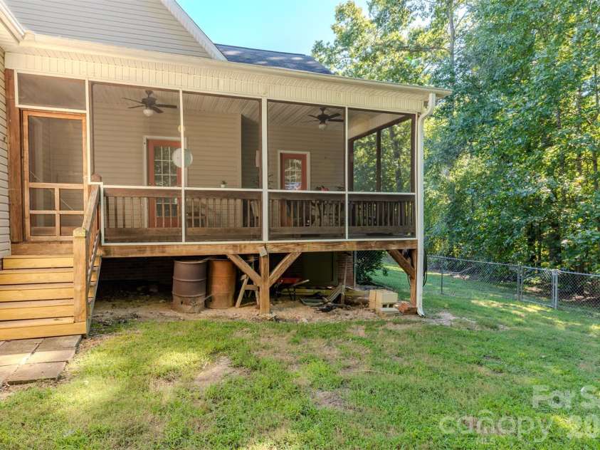 9008 Meredith Leigh Lane, Cherryville, NC 28021.  MLS# CAR4429079, YatesRealty ID 53522. 