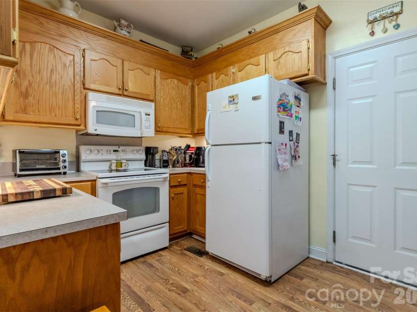 9008 Meredith Leigh Lane, Cherryville, NC 28021.  MLS# CAR4429079, YatesRealty ID 53522. 