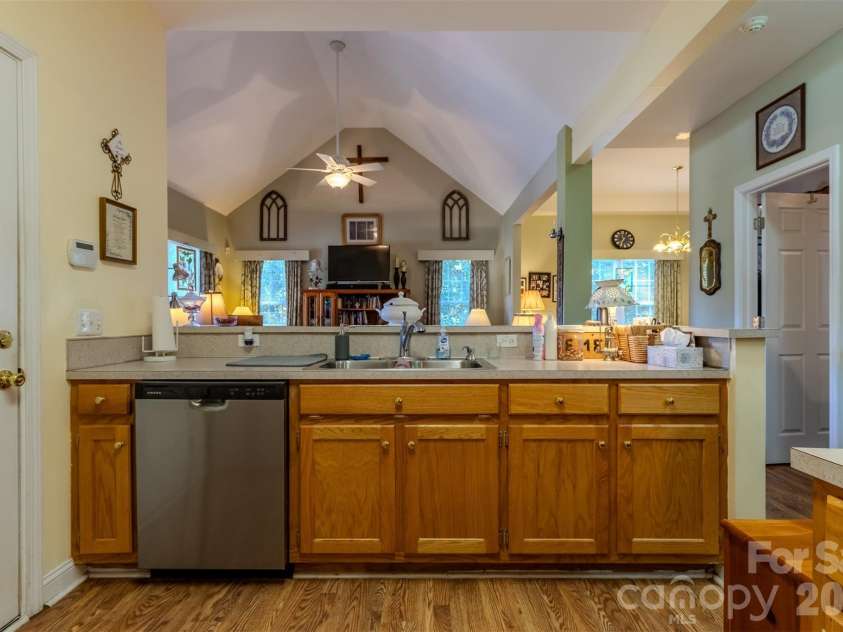 9008 Meredith Leigh Lane, Cherryville, NC 28021.  MLS# CAR4429079, YatesRealty ID 53522. 