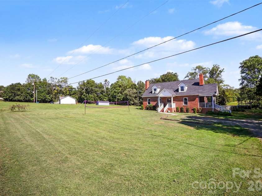 1026 Alpha Drive, Shelby, NC 28150.  MLS# CAR4428915, YatesRealty ID 53523. 