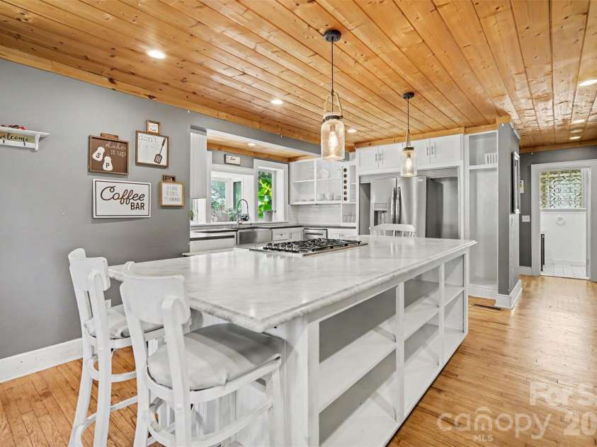 1026 Alpha Drive, Shelby, NC 28150.  MLS# CAR4428915, YatesRealty ID 53523. 