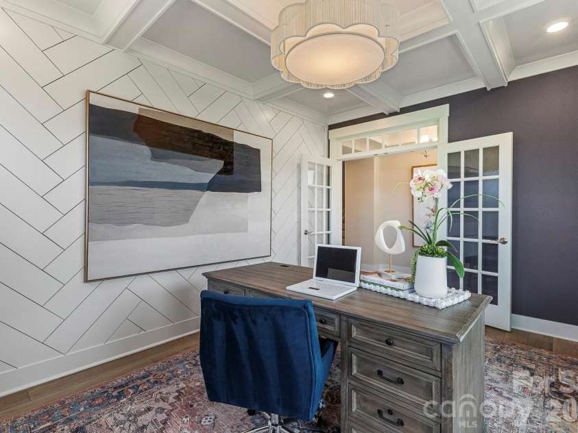 12514 Idlewild Road, Matthews, NC 28105.  MLS# CAR4429332, YatesRealty ID 53524. Representative