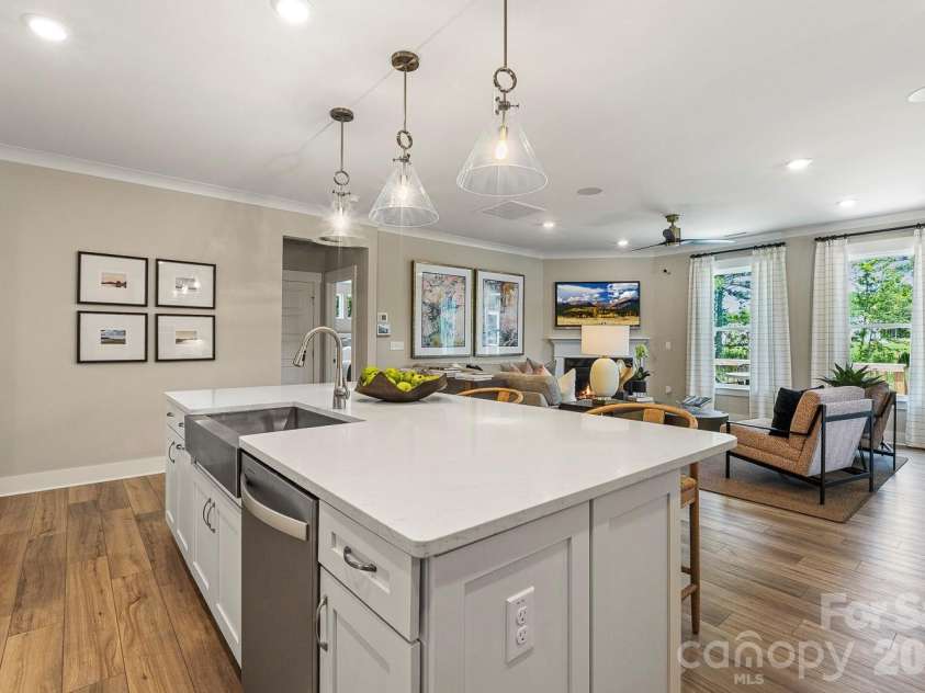 12514 Idlewild Road, Matthews, NC 28105.  MLS# CAR4429332, YatesRealty ID 53524. Representative