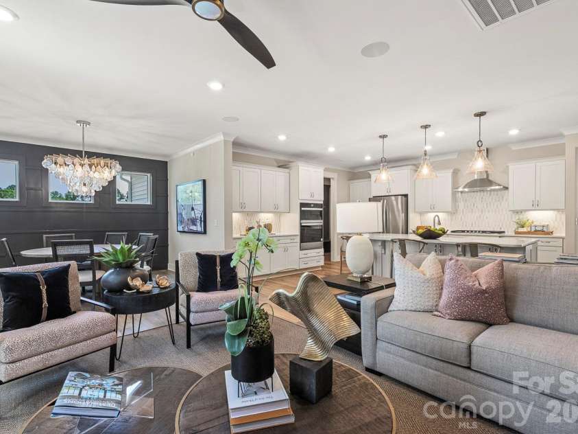 12514 Idlewild Road, Matthews, NC 28105.  MLS# CAR4429332, YatesRealty ID 53524. Representative