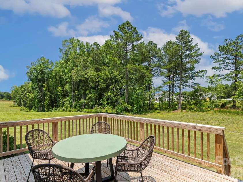 12514 Idlewild Road, Matthews, NC 28105.  MLS# CAR4429332, YatesRealty ID 53524. Representative