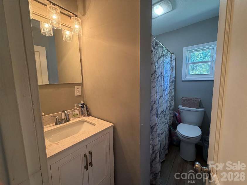 41 Whitner Drive, Marion, NC 28752.  MLS# CAR4429202, YatesRealty ID 53525. 