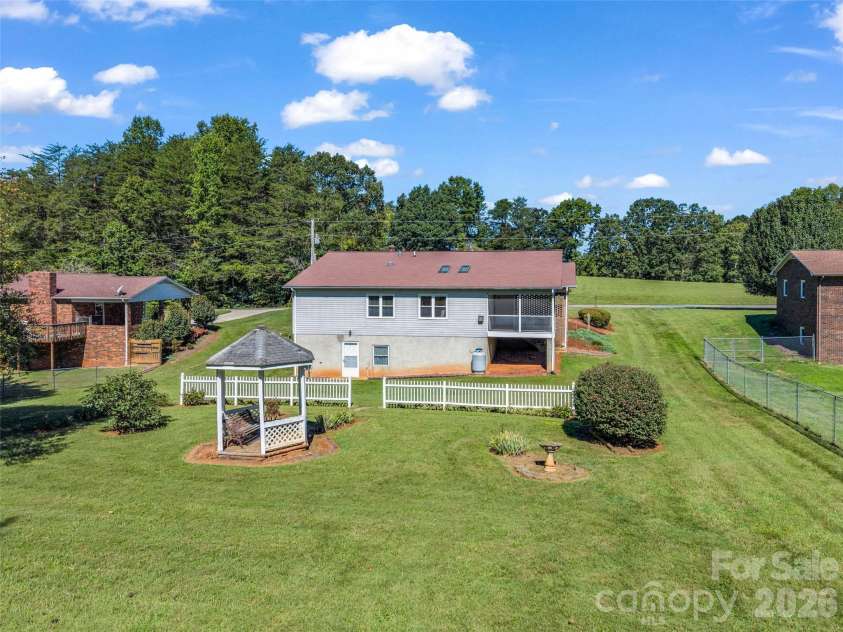 1323 Havenwood Drive, Morganton, NC 28655.  MLS# CAR4429285, YatesRealty ID 53526. 