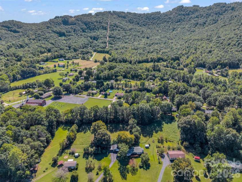 1323 Havenwood Drive, Morganton, NC 28655.  MLS# CAR4429285, YatesRealty ID 53526. 
