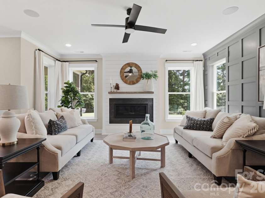 12510 Idlewild Road, Matthews, NC 28105.  MLS# CAR4429373, YatesRealty ID 53529. Representative