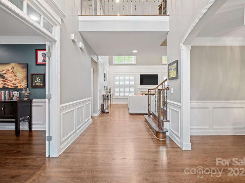 722 Fairway Point Drive, Fort Mill, SC 29708.  MLS# CAR4232494, YatesRealty ID 5353. Foyer