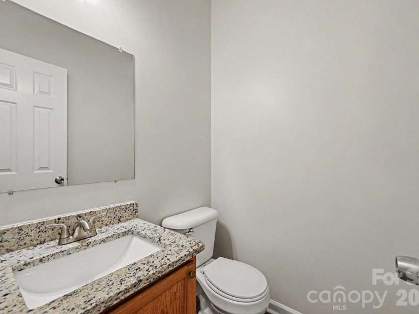 4731 Canipe Drive, Charlotte, NC 28269.  MLS# CAR4429209, YatesRealty ID 53533. 