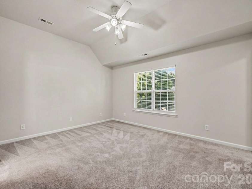 4731 Canipe Drive, Charlotte, NC 28269.  MLS# CAR4429209, YatesRealty ID 53533. 