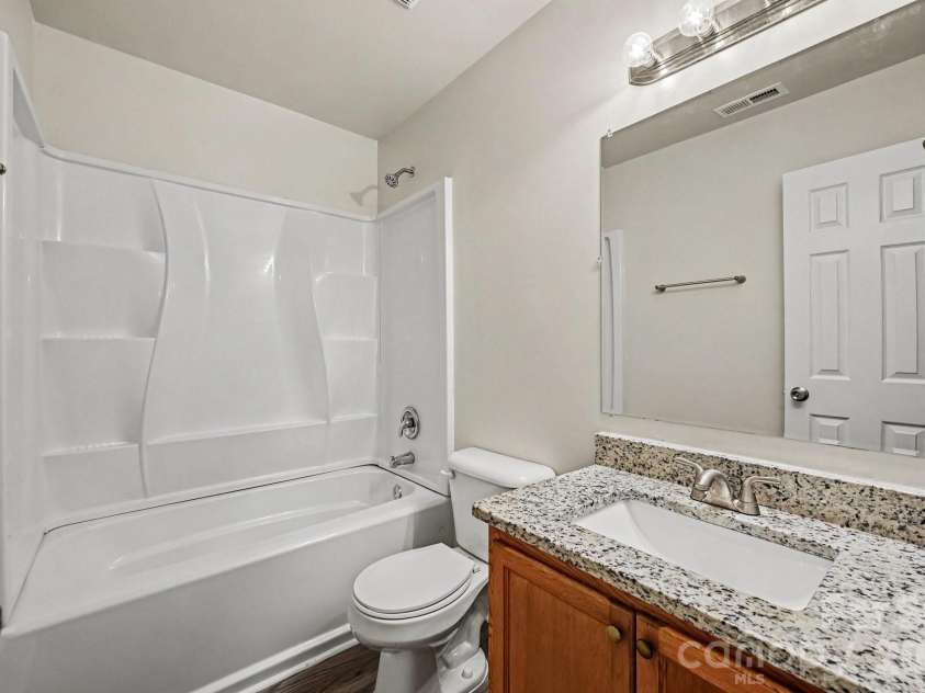 4731 Canipe Drive, Charlotte, NC 28269.  MLS# CAR4429209, YatesRealty ID 53533. 