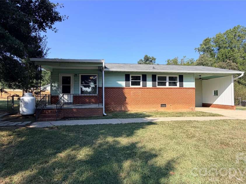 101 Craig Street, Stanley, NC 28164.  MLS# CAR4429405, YatesRealty ID 53534. 