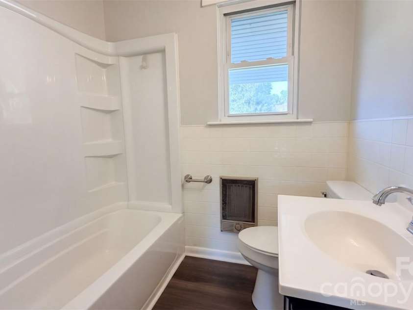 101 Craig Street, Stanley, NC 28164.  MLS# CAR4429405, YatesRealty ID 53534. 