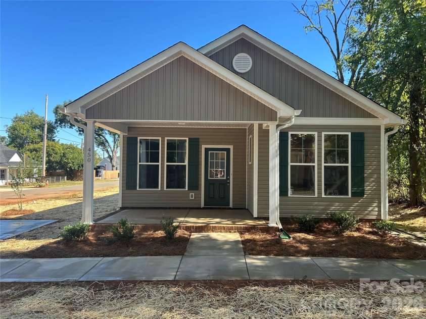 450 Hall Street, Rock Hill, SC 29730.  MLS# CAR4428099, YatesRealty ID 53537. 
