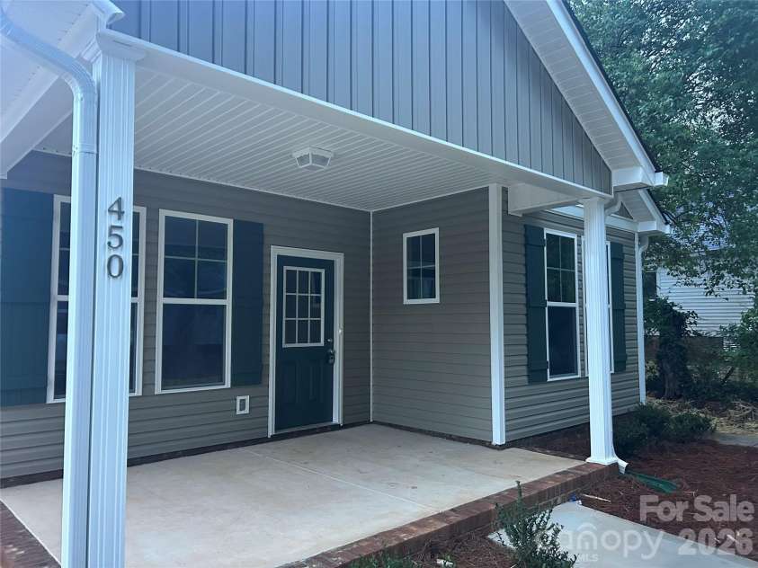 450 Hall Street, Rock Hill, SC 29730.  MLS# CAR4428099, YatesRealty ID 53537. 