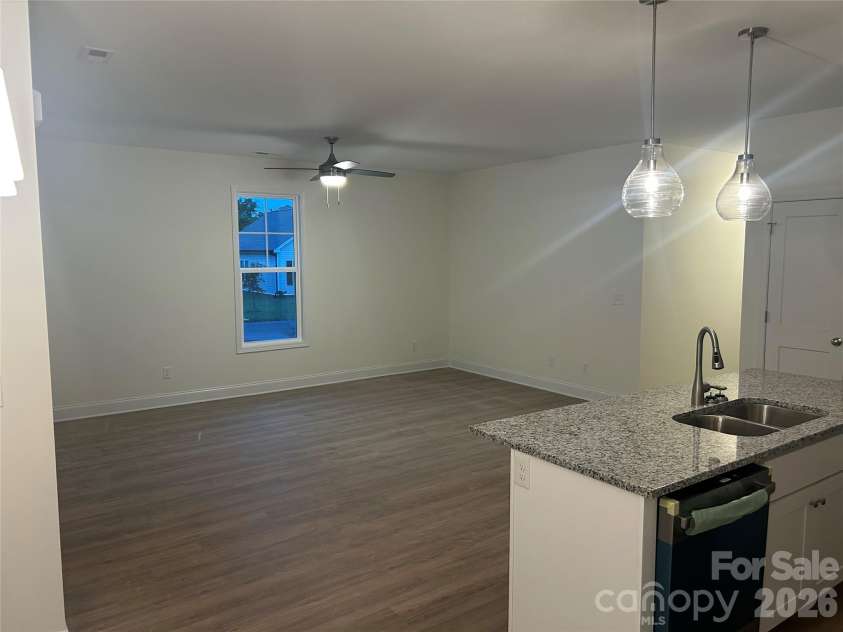 450 Hall Street, Rock Hill, SC 29730.  MLS# CAR4428099, YatesRealty ID 53537. 