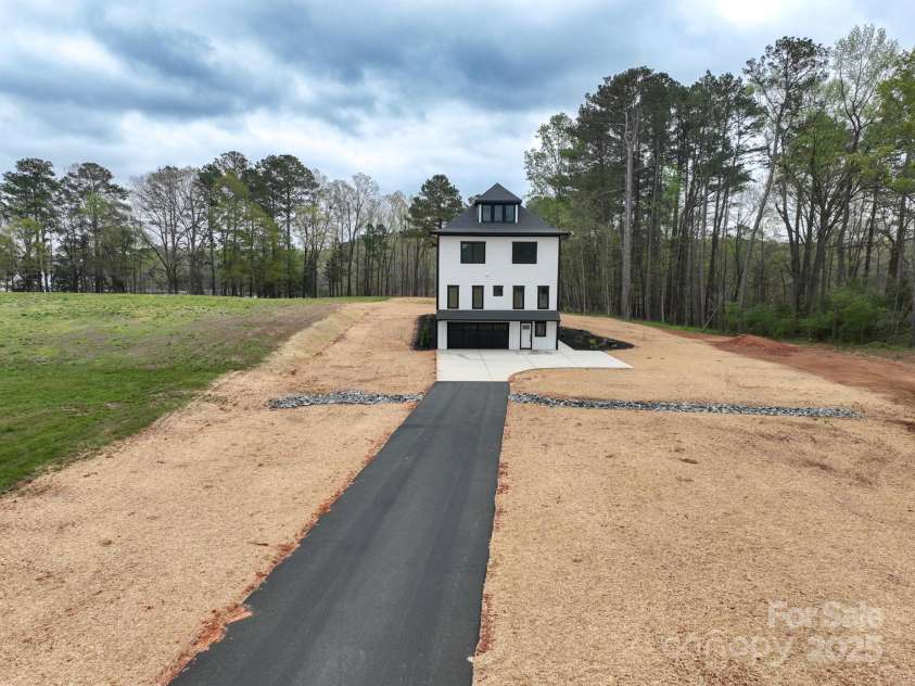 15170 Cove Point Lane, Norwood, NC 28128.  MLS# CAR4242293, YatesRealty ID 5354. 