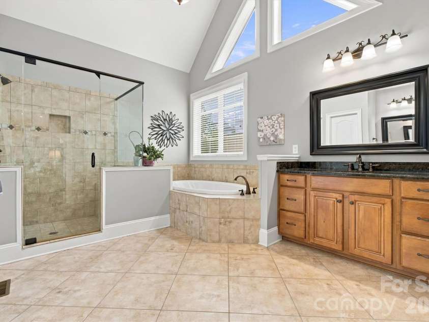 7159 Inverness Drive, Denver, NC 28037.  MLS# CAR4429099, YatesRealty ID 53541. 