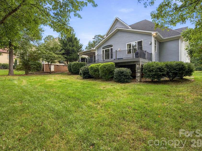 7159 Inverness Drive, Denver, NC 28037.  MLS# CAR4429099, YatesRealty ID 53541. 