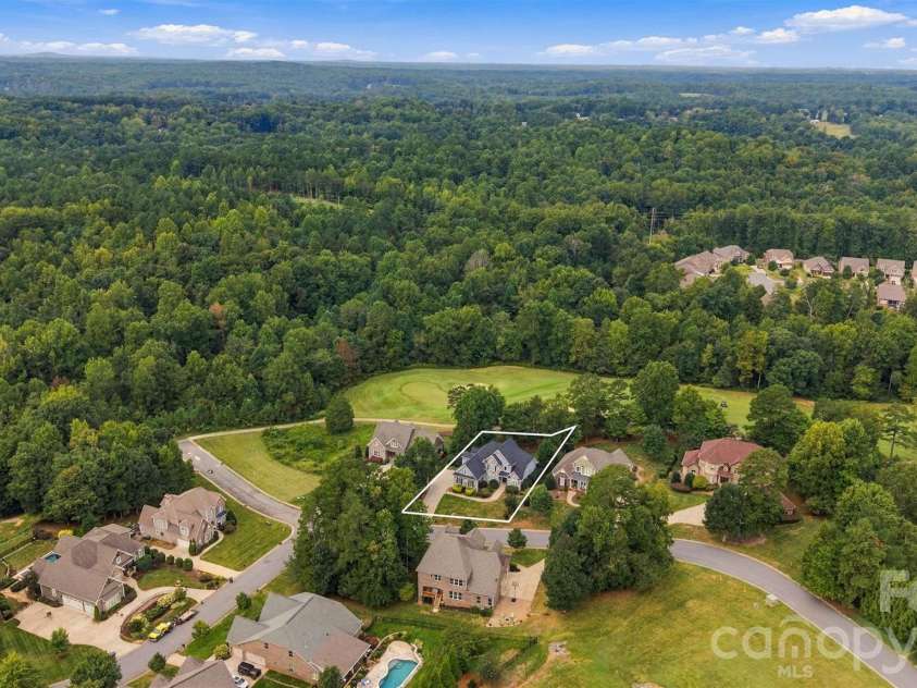 7159 Inverness Drive, Denver, NC 28037.  MLS# CAR4429099, YatesRealty ID 53541. 