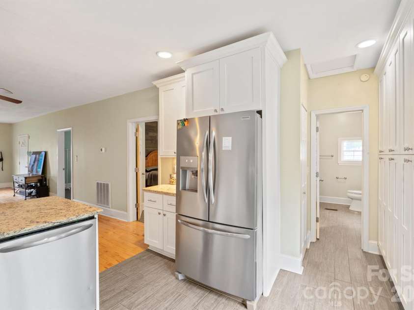 228 Hazeleen Avenue, Belmont, NC 28012.  MLS# CAR4429378, YatesRealty ID 53542. 