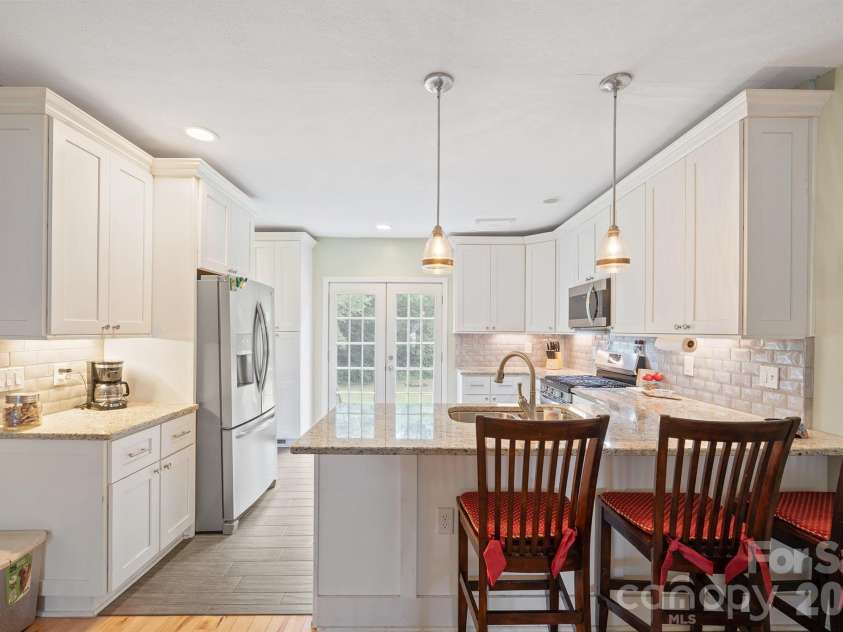 228 Hazeleen Avenue, Belmont, NC 28012.  MLS# CAR4429378, YatesRealty ID 53542. 