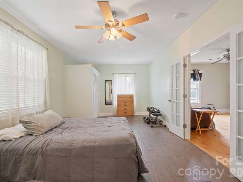 228 Hazeleen Avenue, Belmont, NC 28012.  MLS# CAR4429378, YatesRealty ID 53542. 