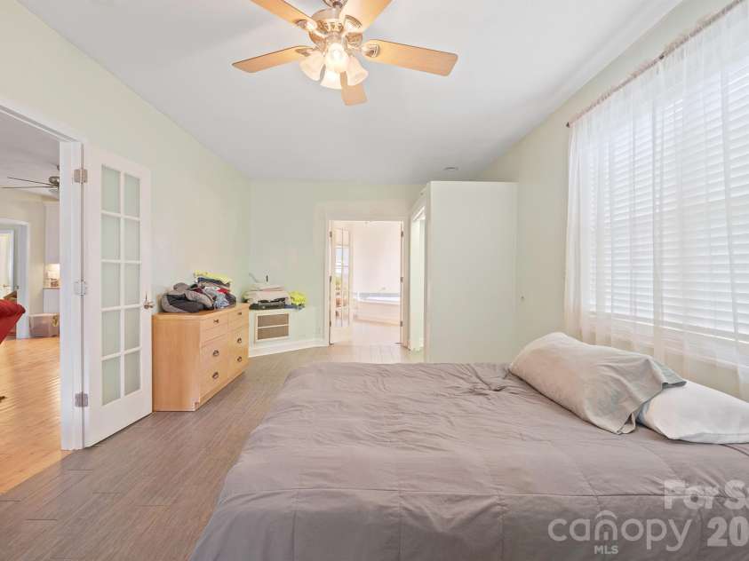 228 Hazeleen Avenue, Belmont, NC 28012.  MLS# CAR4429378, YatesRealty ID 53542. 
