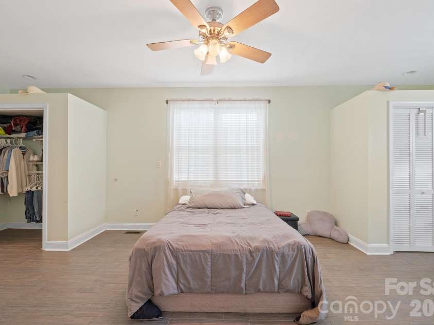 228 Hazeleen Avenue, Belmont, NC 28012.  MLS# CAR4429378, YatesRealty ID 53542. 