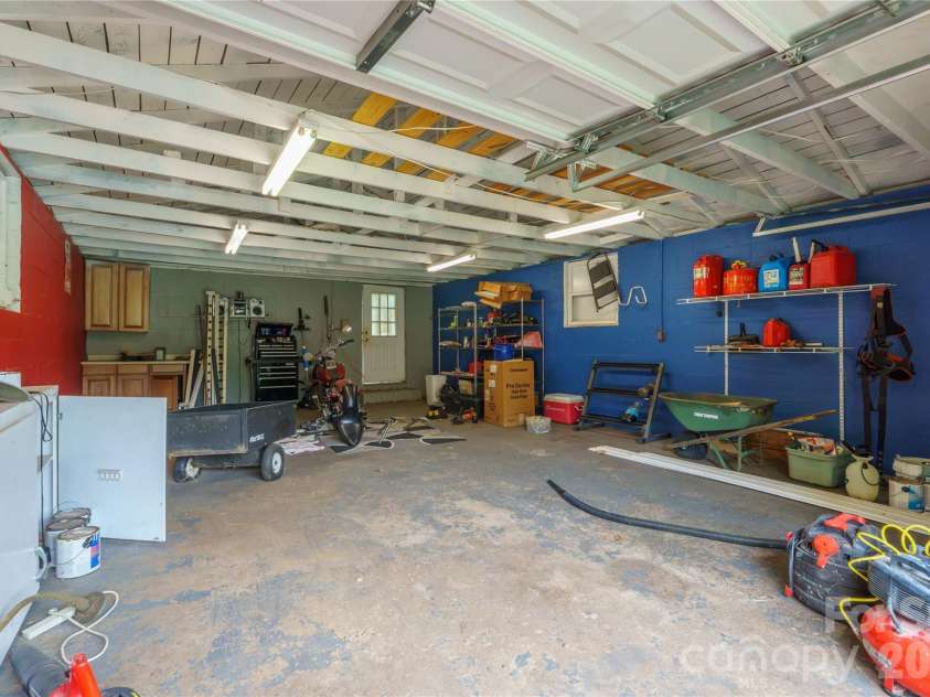 228 Hazeleen Avenue, Belmont, NC 28012.  MLS# CAR4429378, YatesRealty ID 53542. 